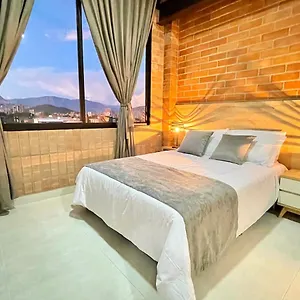 Apartahotel En Laurels