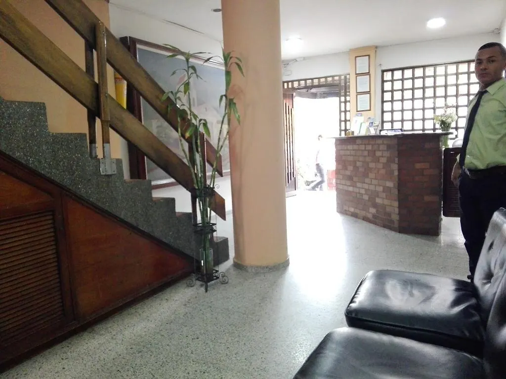 Metro Hotel Medellin