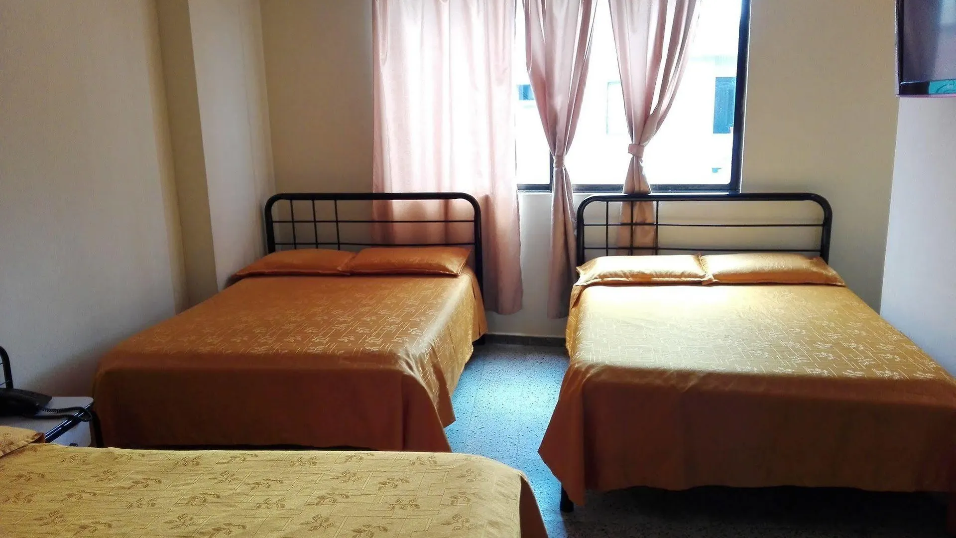 Metro Hotel Medellin