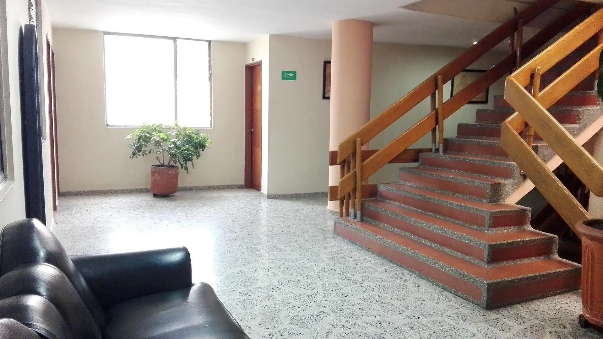 Metro Hotel Medellin