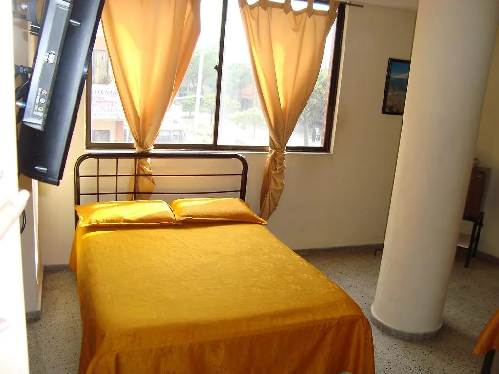 ***  Metro Hotel ميديلين كولومبيا