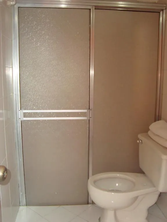 ***  Metro Hotel ميديلين كولومبيا